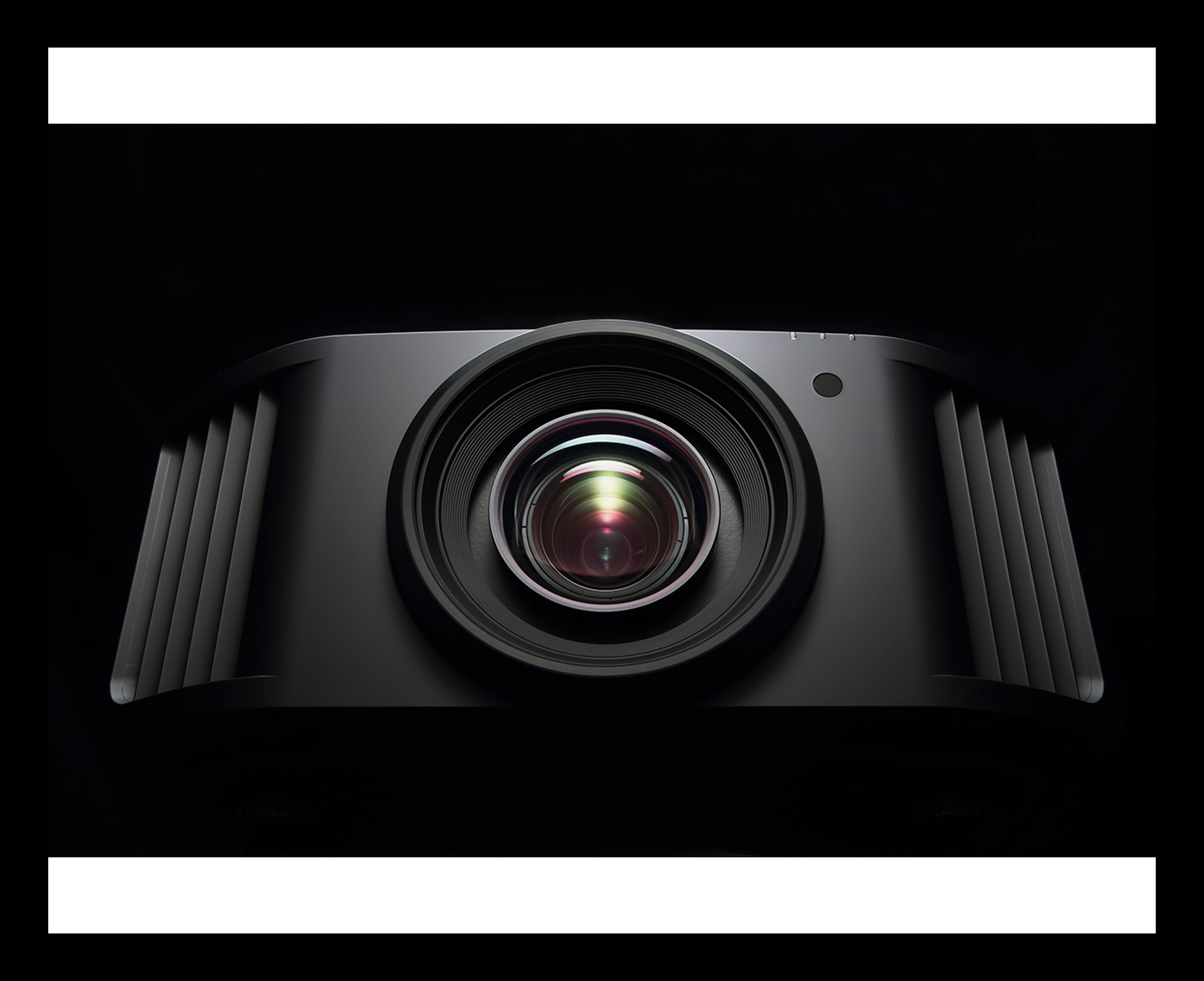 JVC DLA-NZ900 D-ILA laser projector