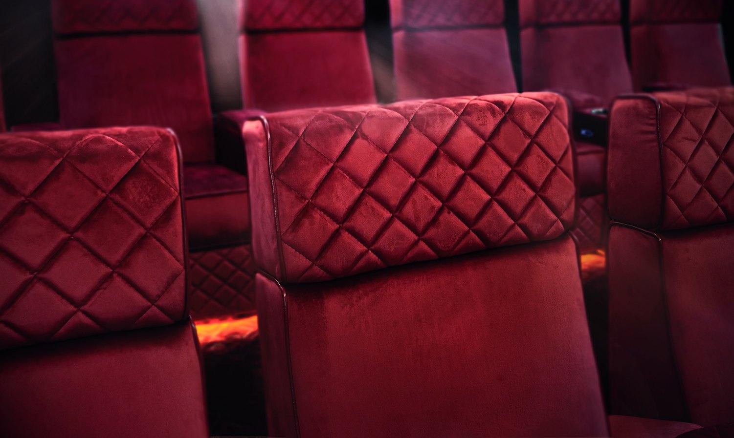 Close-up of Valencia Zurich leather home theatre seat